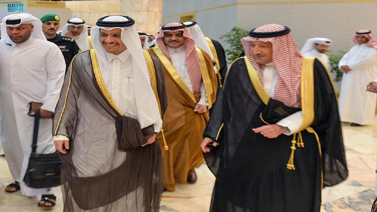 وزير خارجية قطر يصل الرياض
