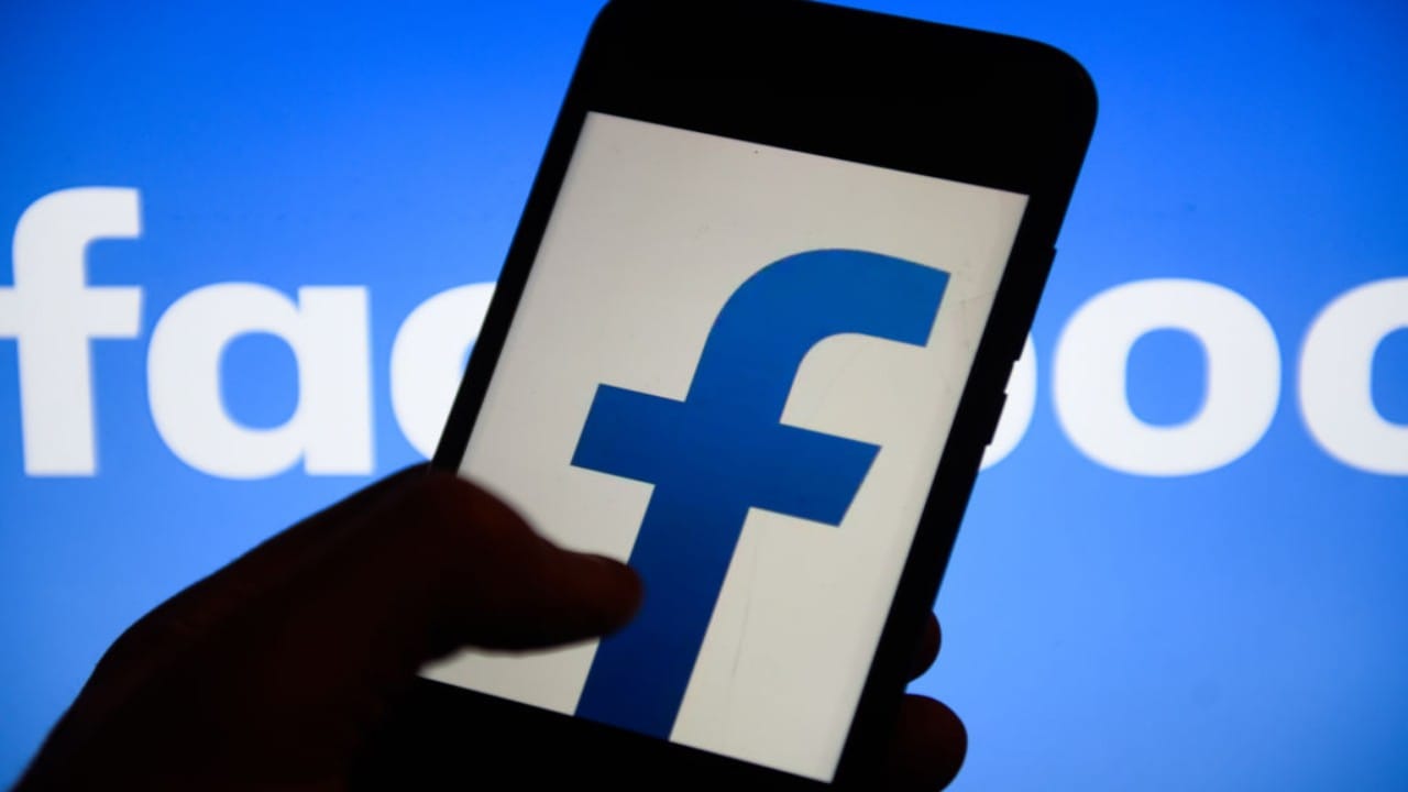 مليون حساب عبر “فيسبوك” يتعرضون للاختراق