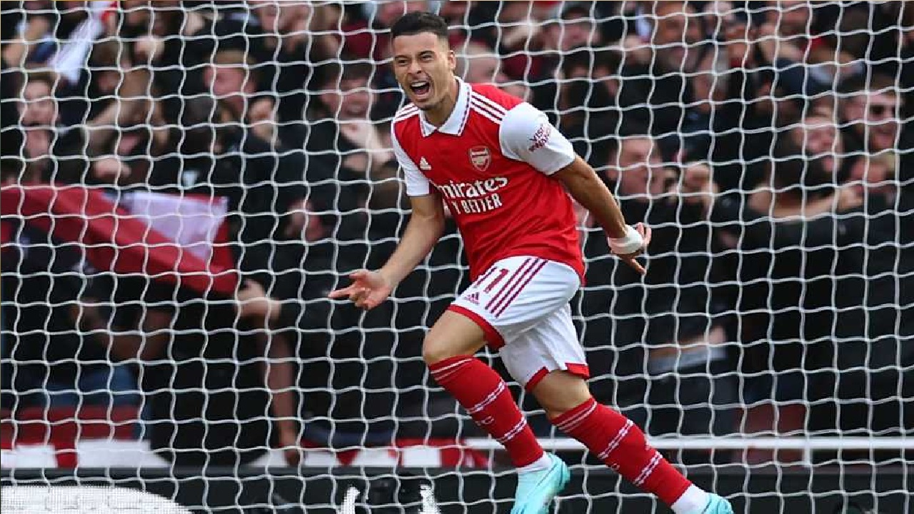 أرسنال يتغلب على ليفربول بثلاثية على ملعب الإمارات