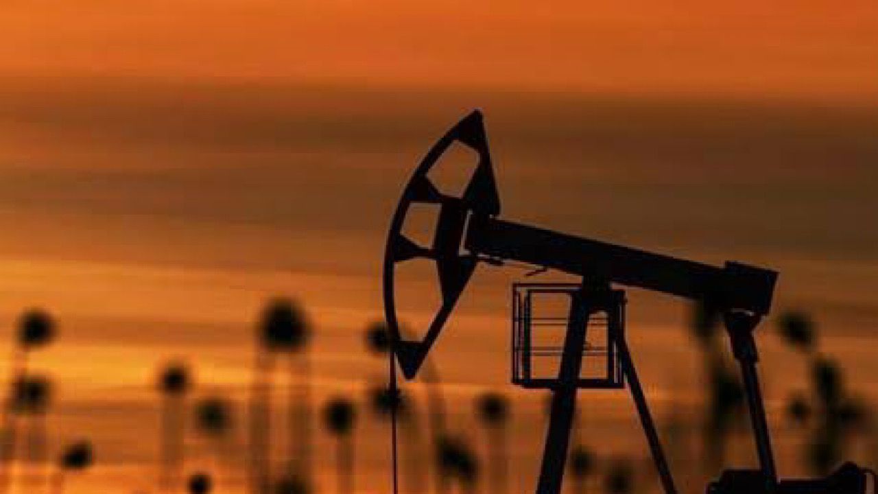 خبير اقتصادي: مداخيل النفط في لبنان ستتبخّر كودائع الناس