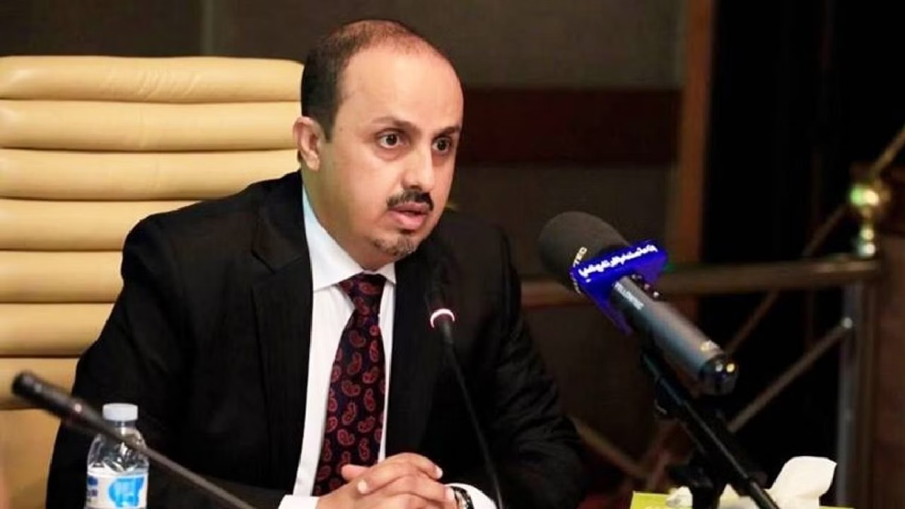 الإرياني يطالب بضغوط حقيقية على الحوثي لوقف تدميرها القطاع الصحي