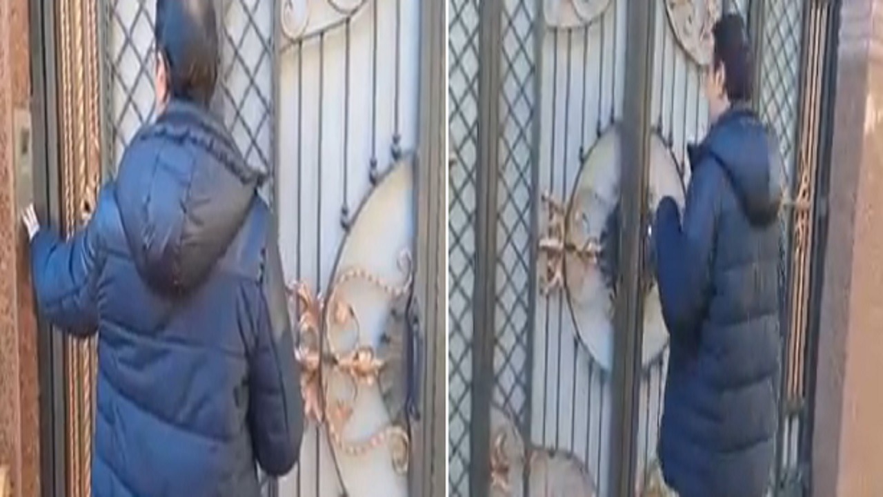 بالفيديو.. صحفي أمام سفارة إيران بكييف: الطائرات الإيرانية تضرب أوكرانيا