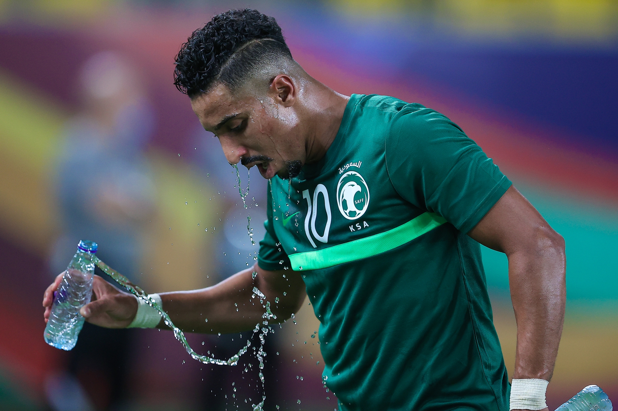 الإصابة تغيب سالم الدوسري عن الأخضر في كأس العالم