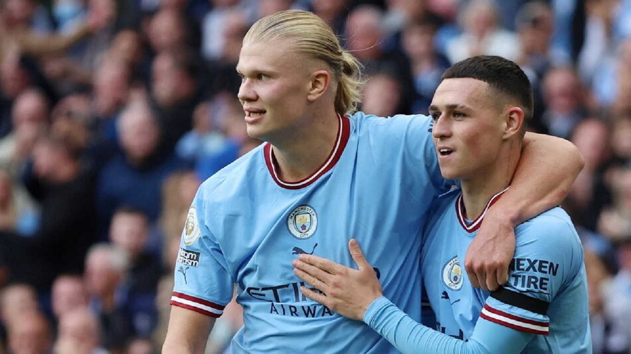 سداسية تاريخية لمانشستر سيتي في شباك مانشستر يونايتد