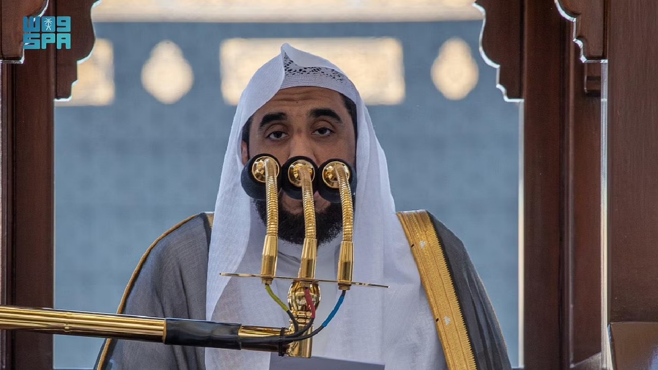 خطيب المسجد الحرام: الحكم في السعودية قائم على كتاب الله وسنة نبيه قولًا وفعلاً