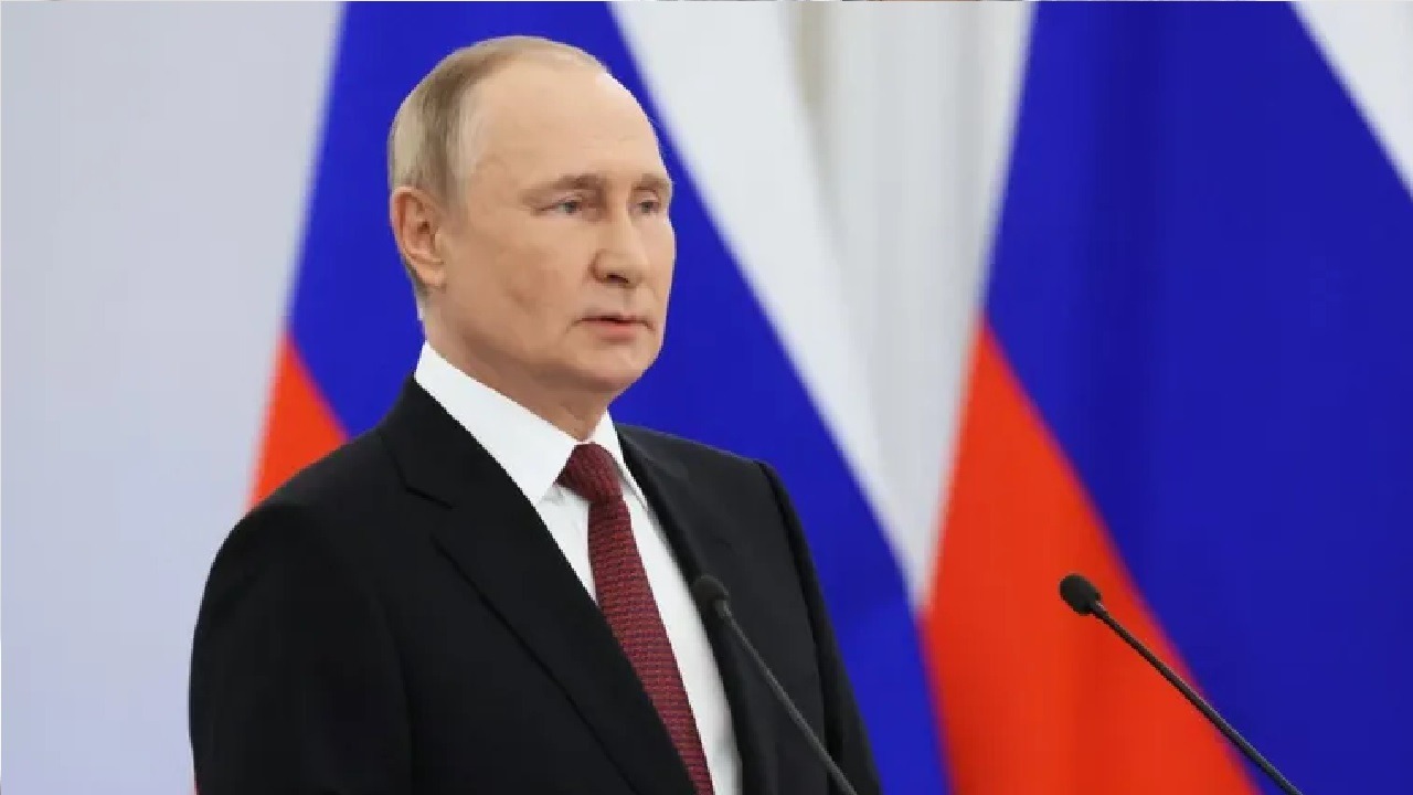 بوتين: الغرب يمارس لعبة خطيرة ودموية