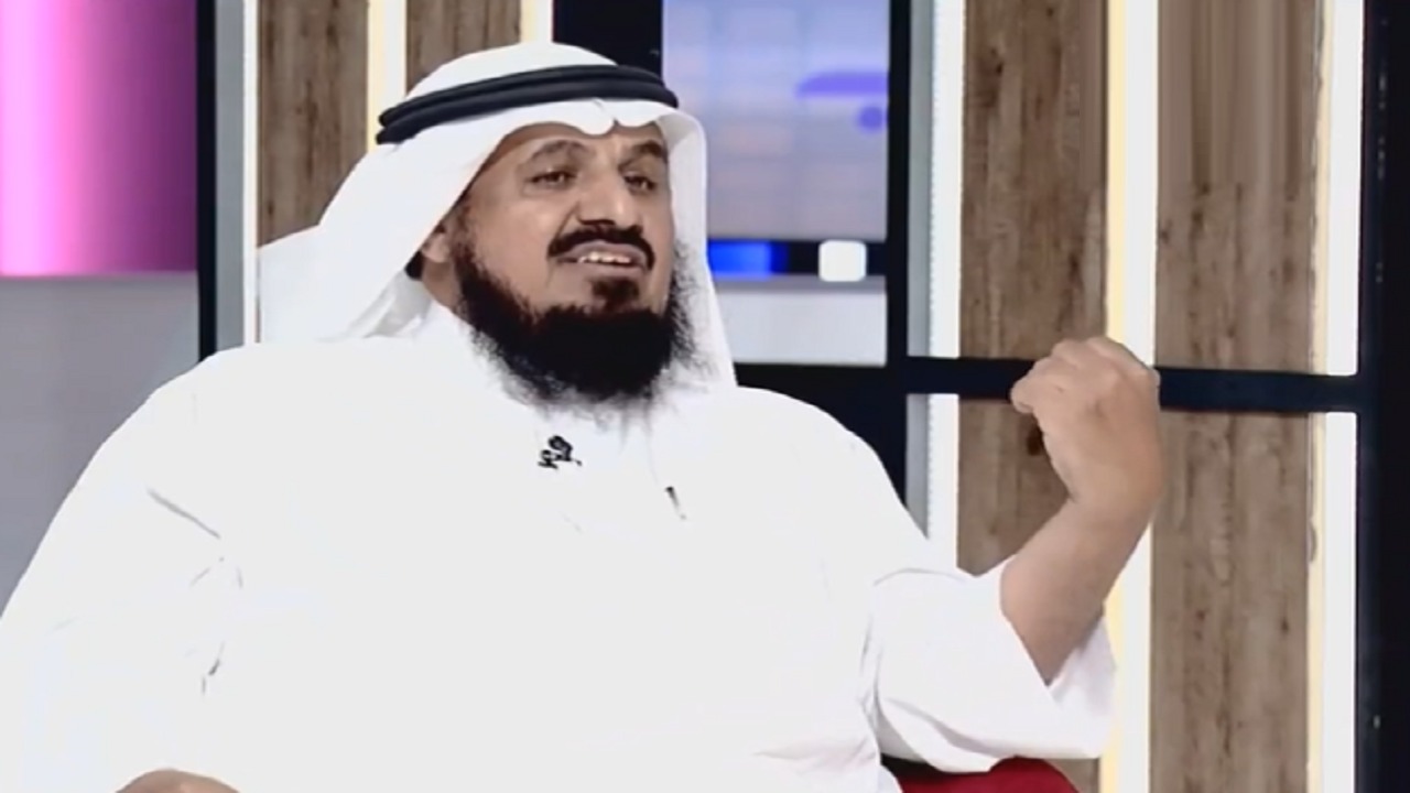 مستشار أسري يكشف أسباب انجذاب الشاب لامرأة أكبر منه