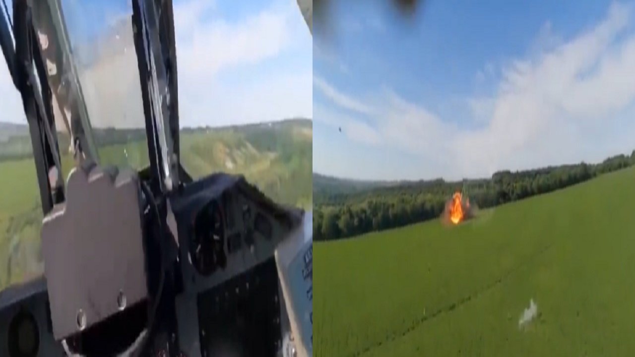 بالفيديو .. لحظة قفز طيار روسي من طائرته بعد ضربها بصاروخ أوكراني