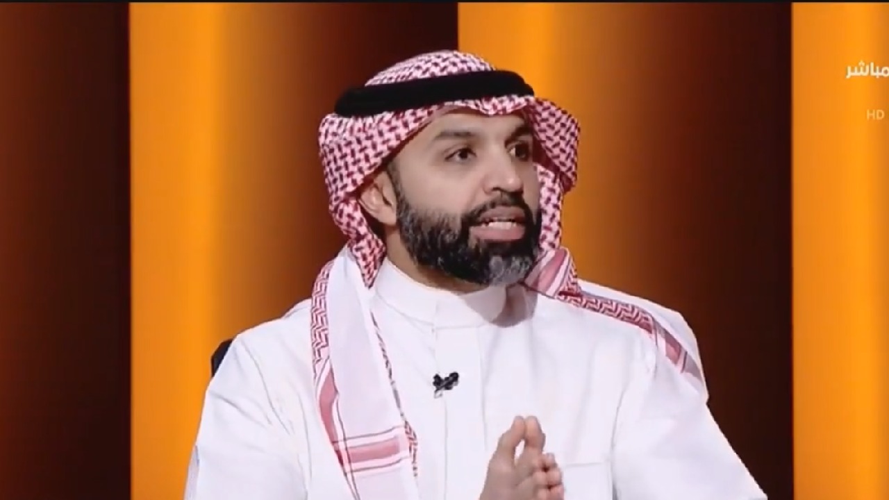 استشاري يحذر من تغيير لون عدسة العين ويؤكد: غير آمنة نهائياً (فيديو)