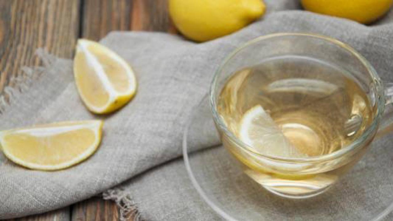 ماء الليمون.. مشروب يقوي الذاكرة والأعصاب ويساعد على الاسترخاء