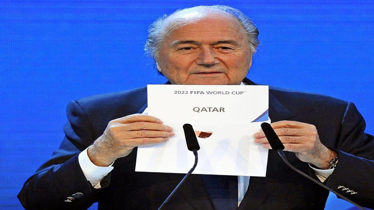 جوزيف بلاتر: اختيار قطر لاستضافة كأس العالم كانت غلطة