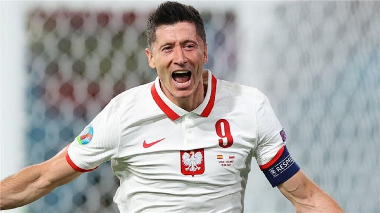 ليفاندوفسكي: التسجيل في كأس العالم حلم كبير