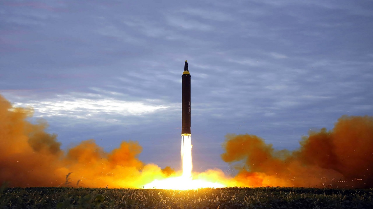 تصرف غير مسؤول.. مجموعة الـ7 تدين إطلاق كوريا الشمالية صاروخ باليستي