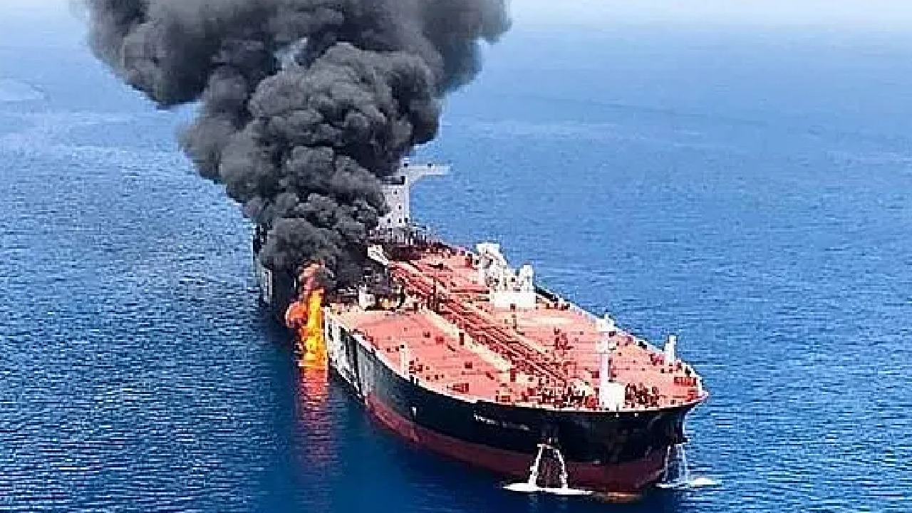 الهجوم بمسيرة على ناقلة نفط في بحر العرب كان إيرانياً