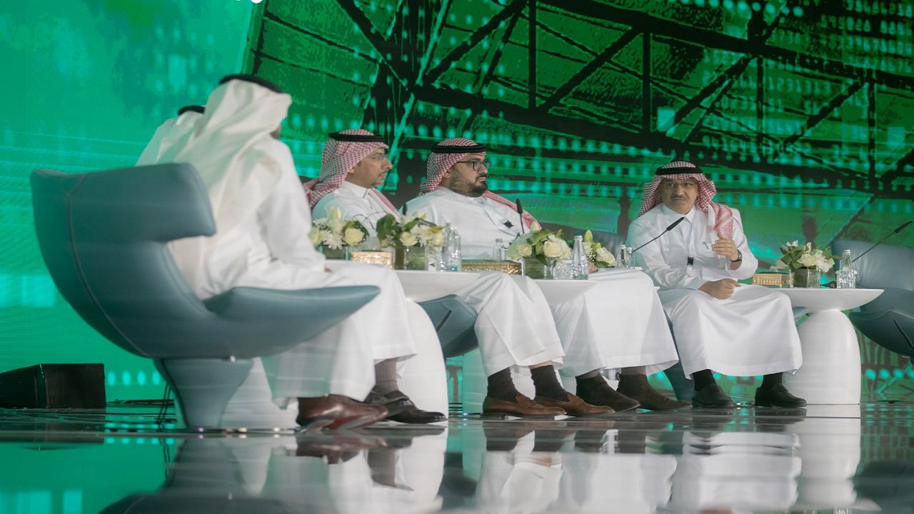 وزراء التعليم والاستثمار والصناعة والتخطيط يستعرضون سبل تطوير منظومة الابتكار في الجامعات