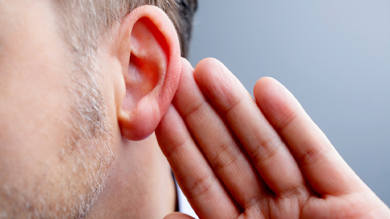 بالفيديو.. فئات أكثر عرضة من غيرهم لفقدان السمع