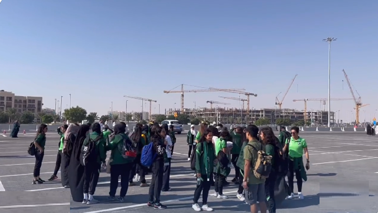 بالفيديو.. لاعبات المنتخب الوطني يساندن الأخضر أمام الأرجنتين في قطر