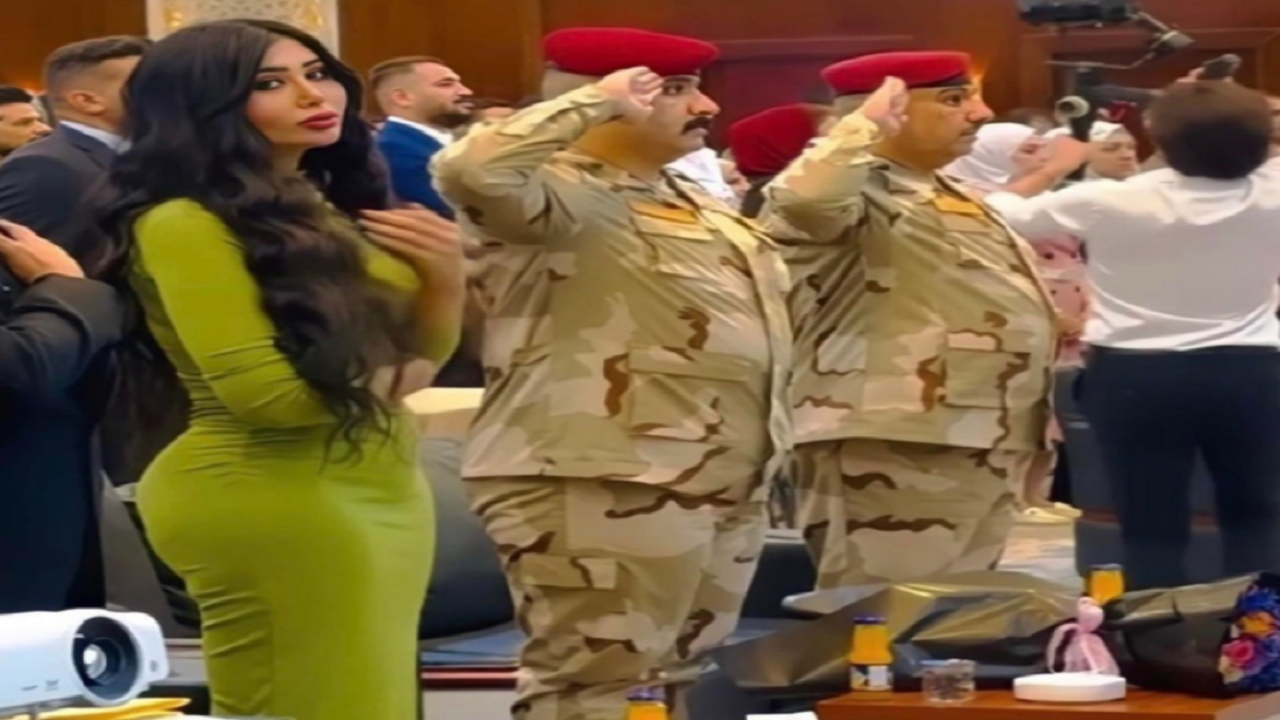 التحقيق مع ضباط عسكريين شاركوا بمهرجان فني في بغداد