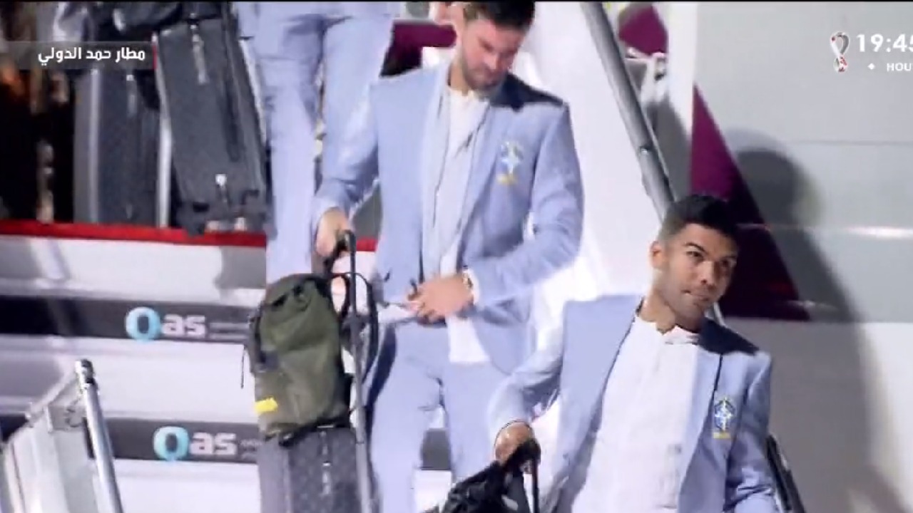 فيديو .. المنتخب البرازيلي يصل قطر للمشاركة في كأس العالم