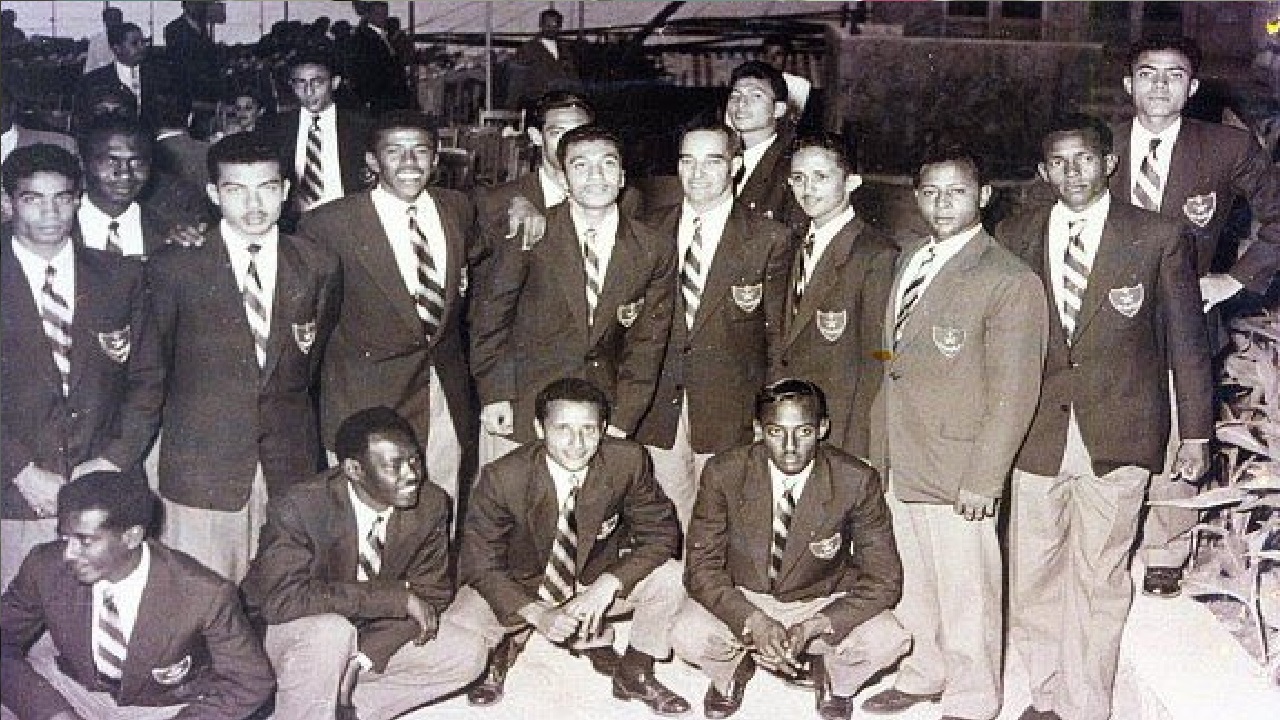 صورة قديمة لأول منتخب وطني بدورة الألعاب العربية قبل 65 عاما