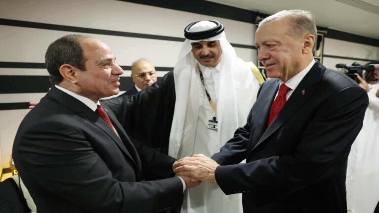 أردوغان: مصافحة السيسي خطوة نحو تطبيع العلاقات مع مصر