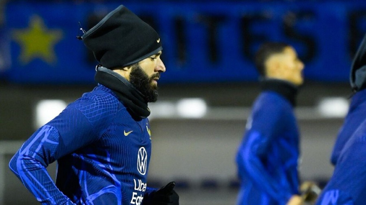 بنزيما قد يعود إلى صفوف فرنسا في المونديال