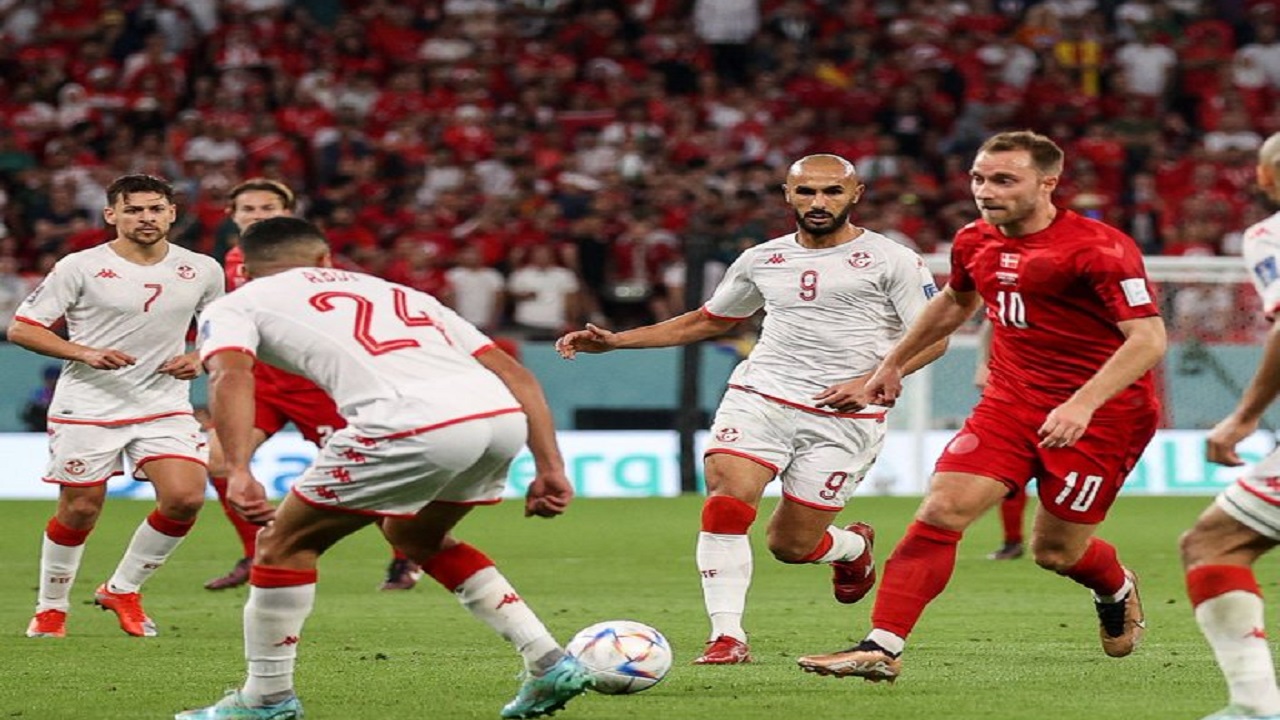 تونس تتعادل مع الدنمارك في أولى مباريتهما بالمونديال
