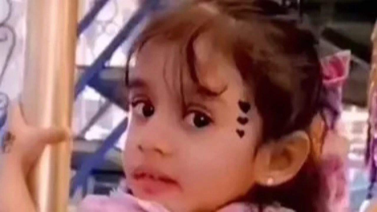 أول رد من والدة طفلة مكة بعد القبض على خاطفة ابنتها