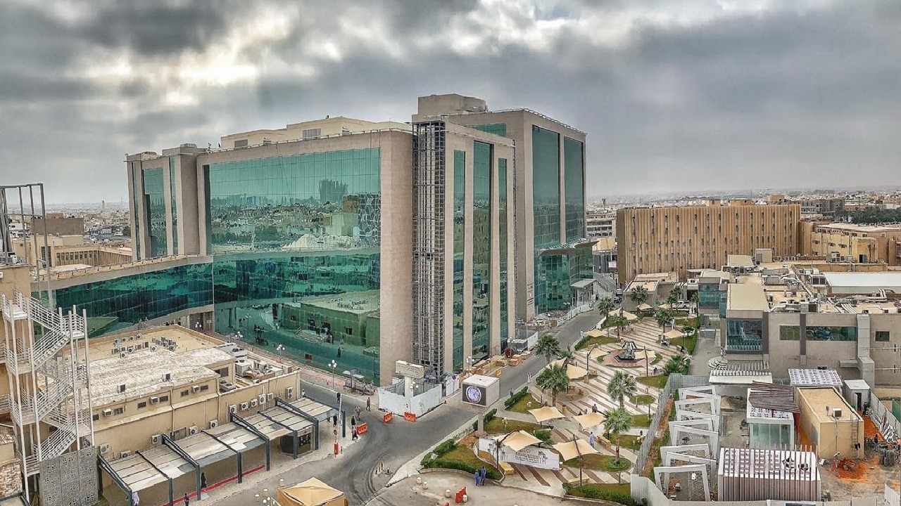 وظائف شاغرة في “سعود الطبية”