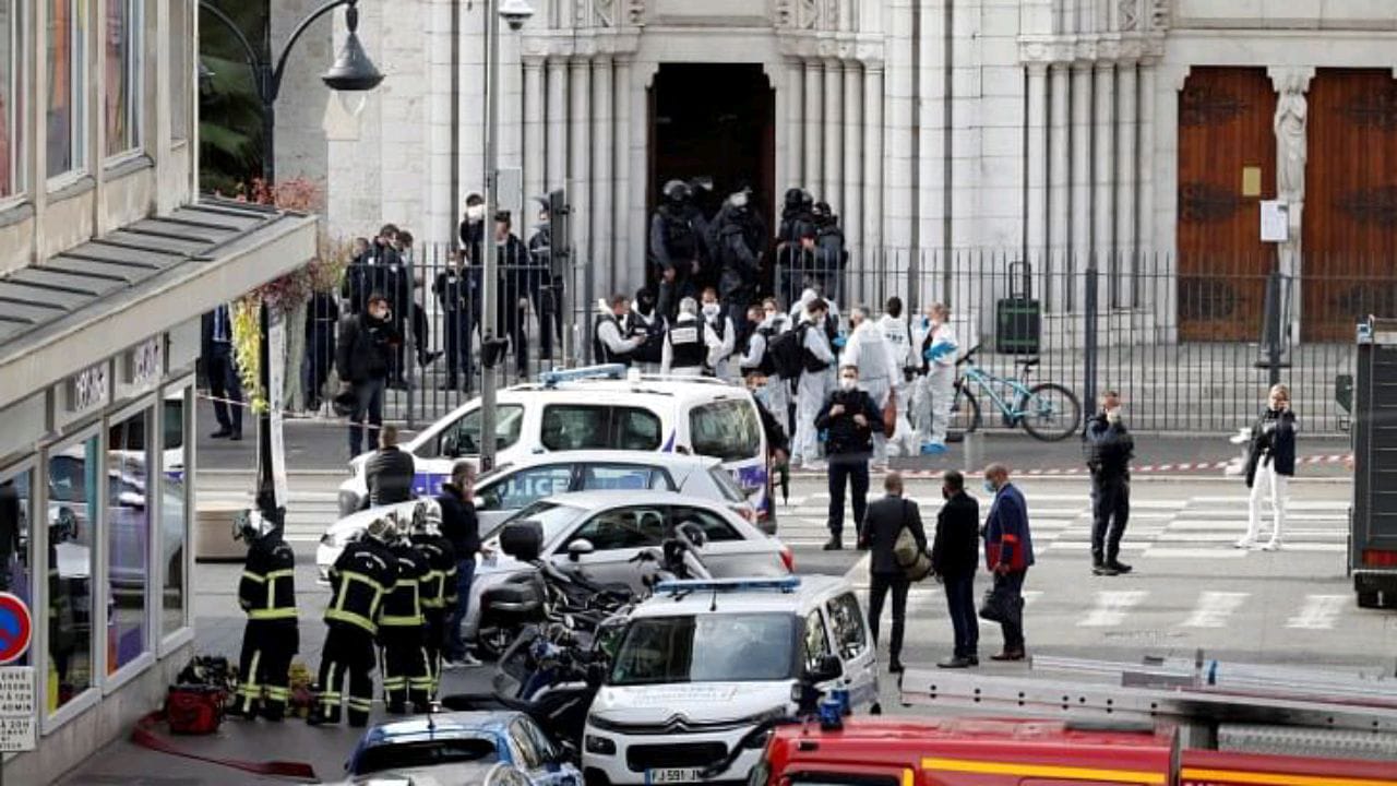 تفاصيل الحكم على 8 متهمين شاركوا في هجوم نيس الدموي بفرنسا