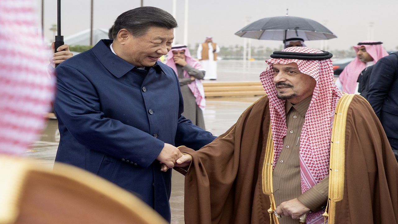 بالصور.. الرئيس الصيني يغادر الرياض