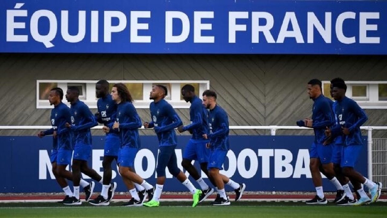 تشواميني وأوباميكانو يغيبان عن مران فرنسا قبل نصف نهائي المونديال