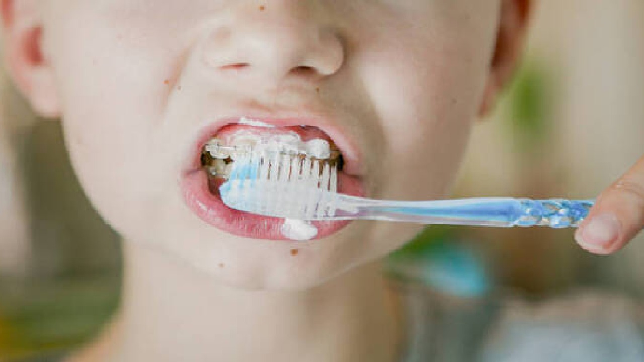 إنقاذ طفل ابتلع فرشاة أسنان في مكة