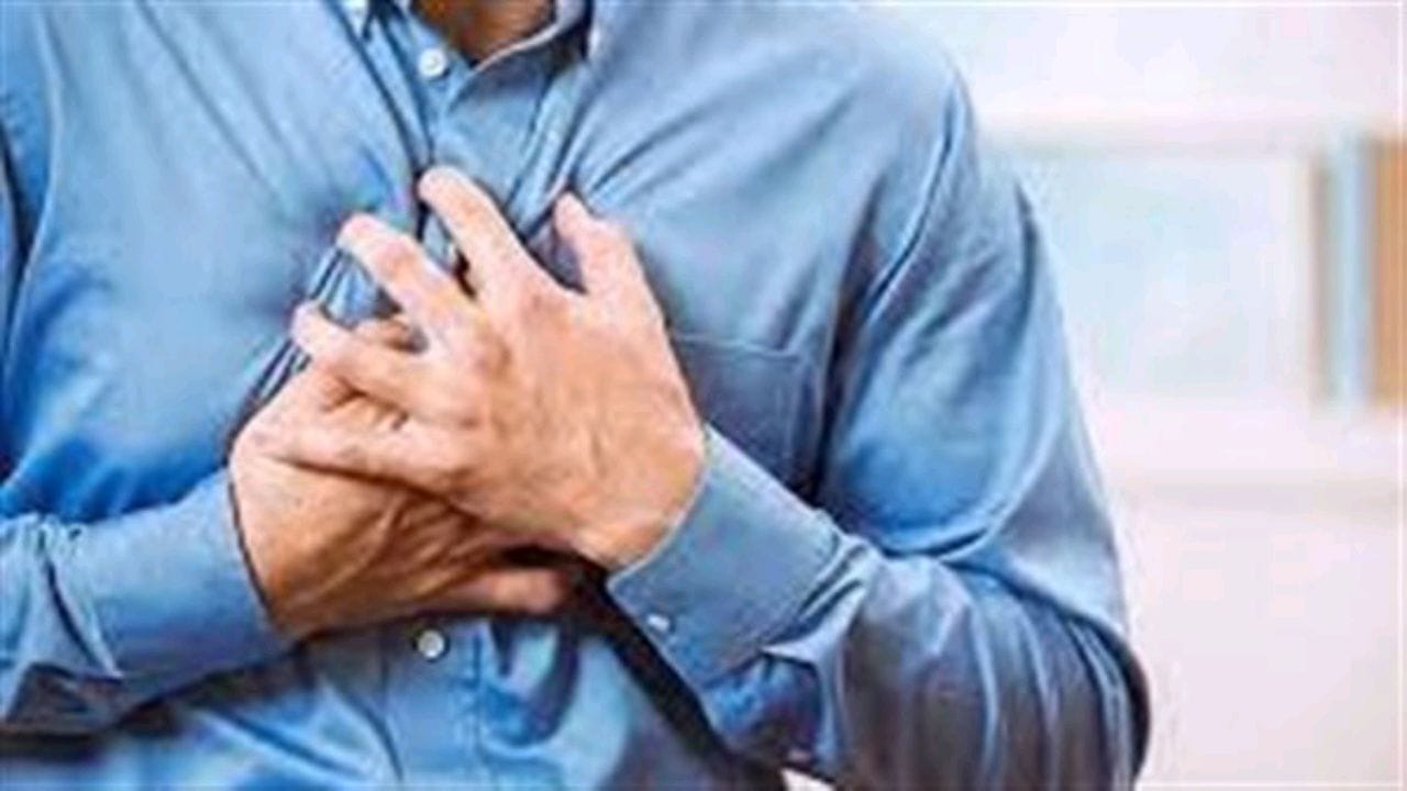 وزارة الصحة توضح طريقة التعامل مع الجلطة القلبية