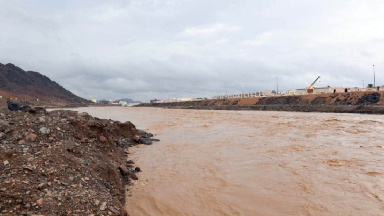 بالفيديو .. مختص: جريان السيول غير مستبعد في الساعات المقبلة