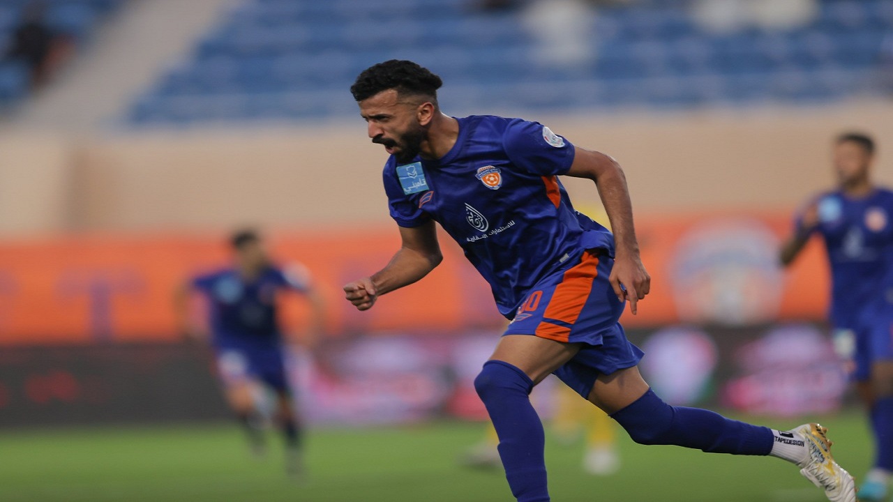 الفيحاء يتغلب على الخليج بثنائية