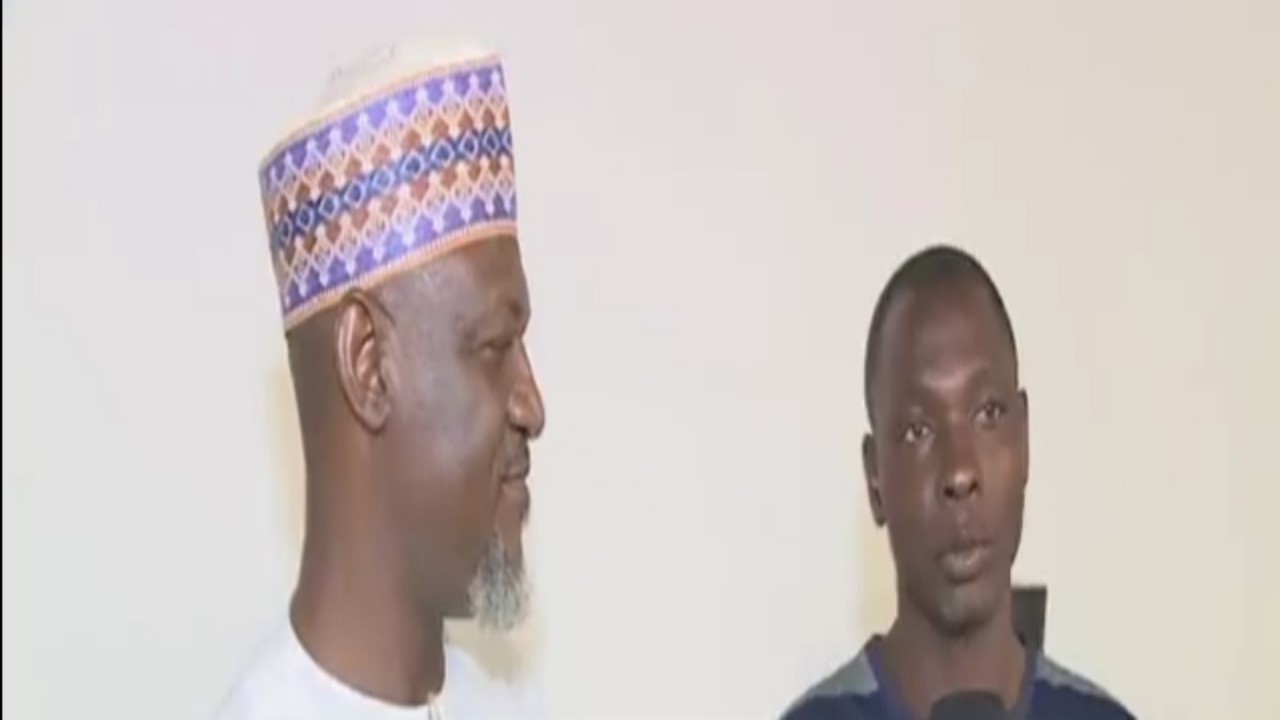والد التؤام السيامي النيجيري: ممتن جدًا للملك سلمان و للمملكة على مساعدتهم (فيديو)