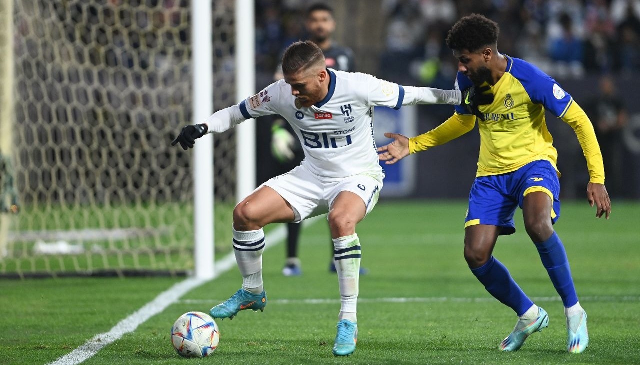 بالصور والفيديو .. الهلال والنصر يكتفيان بالتعادل الإيجابي