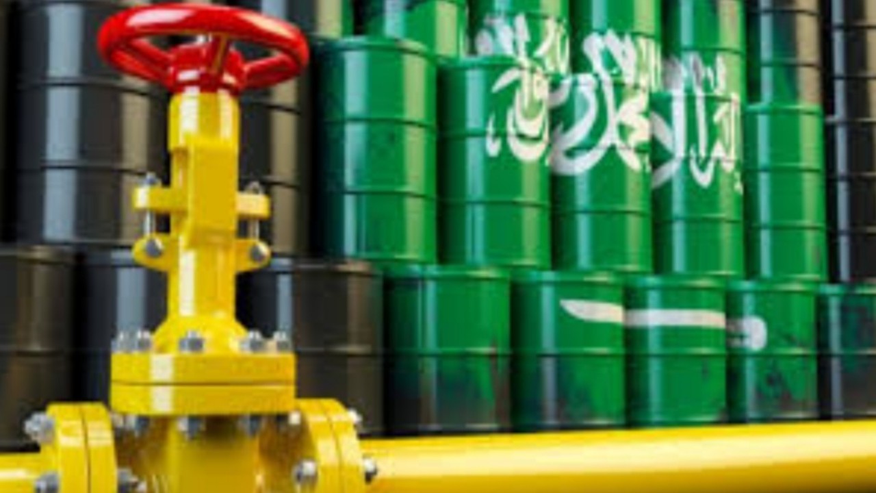 المملكة قد تخفض أسعار النفط الخام لآسيا للشهر الرابع على التوالي