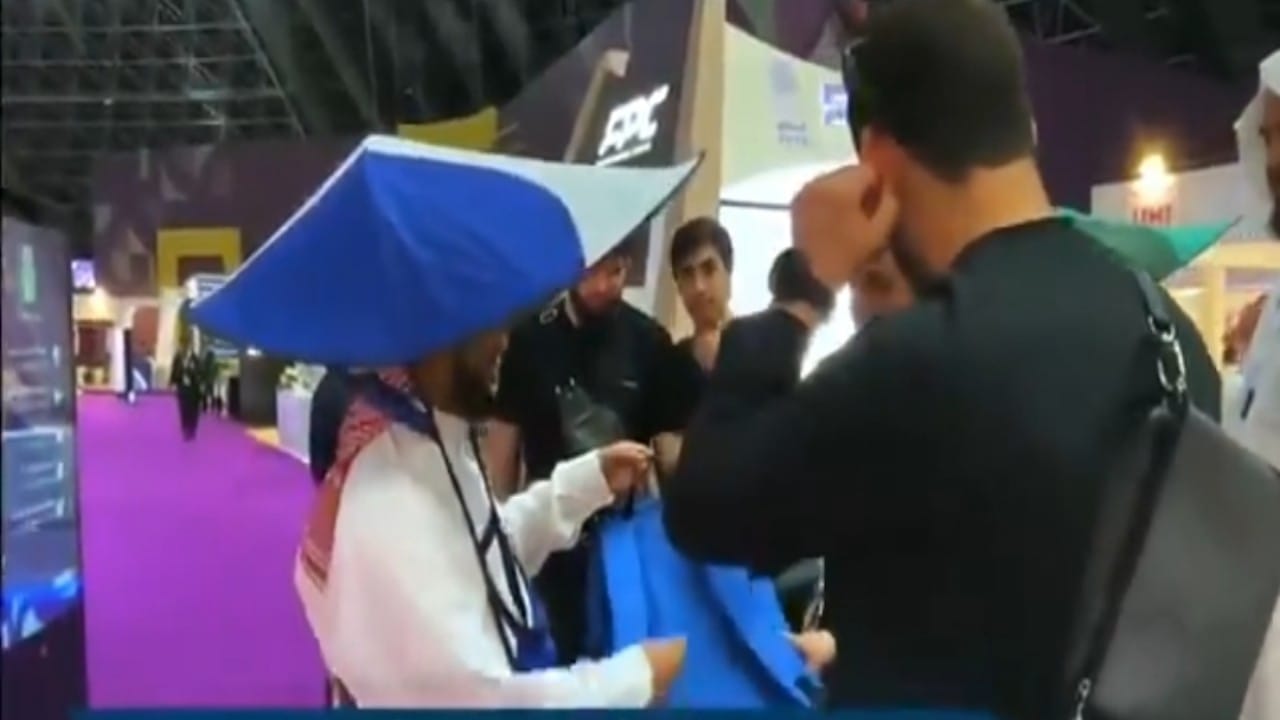 بالفيديو.. فريق سعودي يبتكر مظلة سحابية لخدمة ضيوف الرحمن