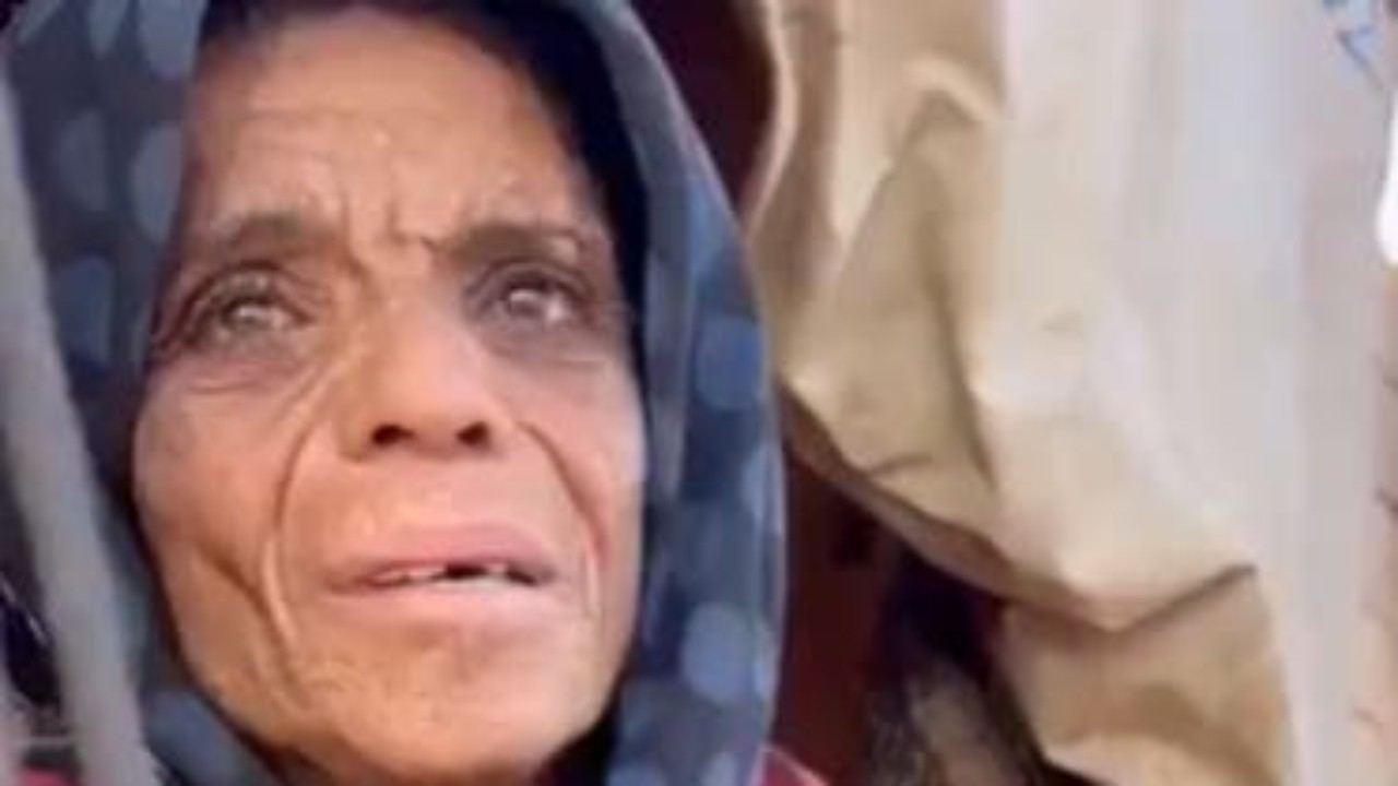فيديو يفطر القلوب لنازحة سورية: جوعانة ما بدي شي غير الأكل