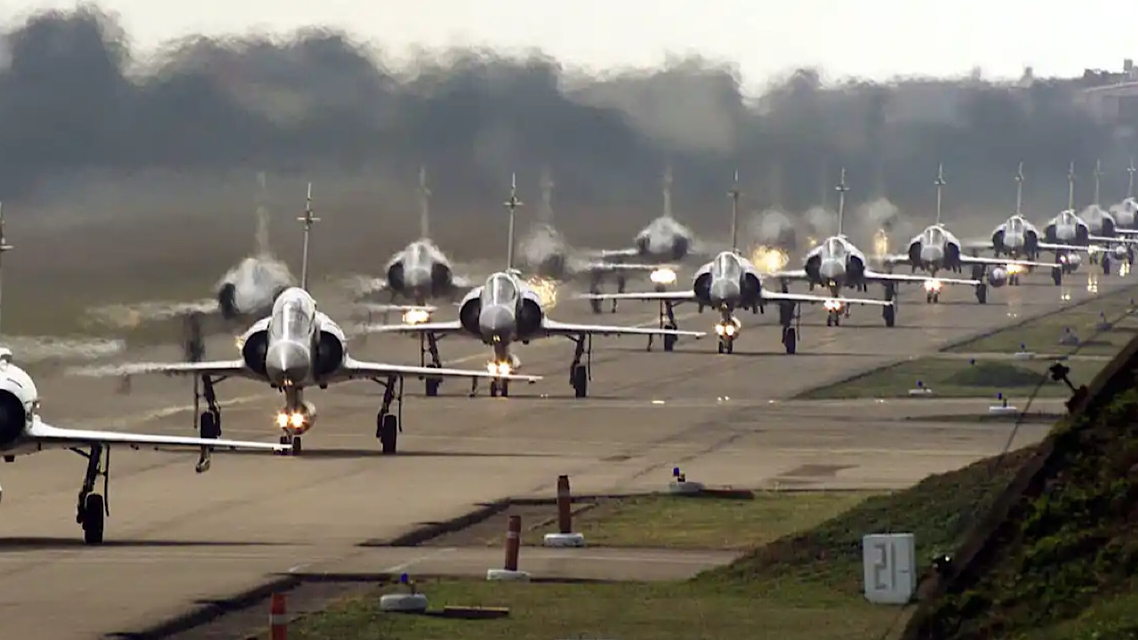 &#8220;تايوان&#8221; تكشف عن اختراق 28 طائرة حربية صينية مقاتلة منطقة دفاعها الجوي