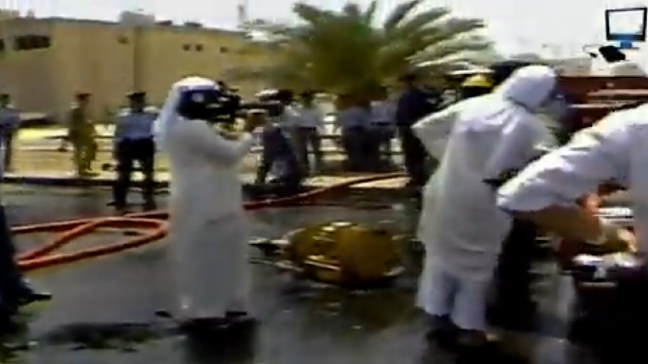 بالفيديو.. الدقائق الأولى لـ محاولة الاغتيال الآثمة على الأمير جابر الأحمد عام 1985