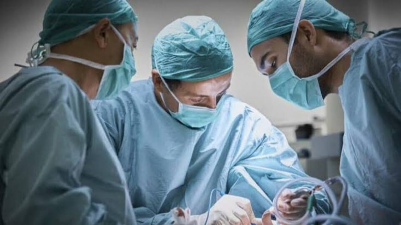 فريق طبي بالرياض ينقذ سيدة حامل بعد معاناتها من نزيف