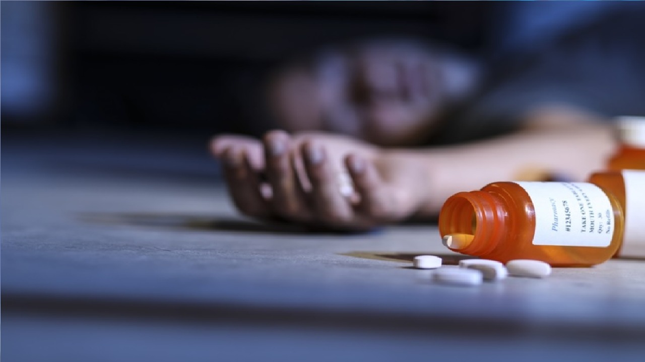 جرعة مخدرات مميتة تكشف اغتصاب ممرض لـ9 سيدات