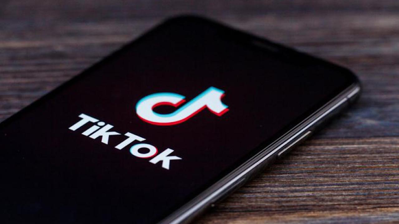 “كندا” تحظر تطبيق تيك توك على هواتفها وأجهزتها