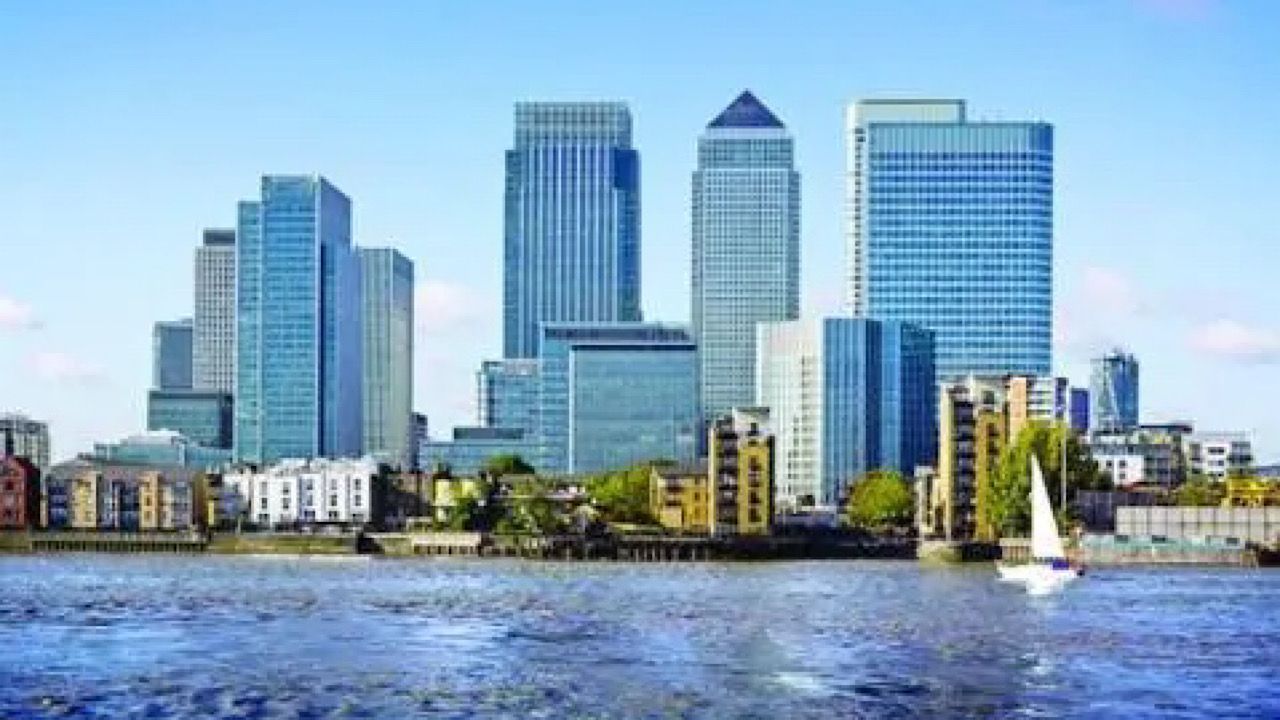 شركات لندن تُقلص عدد مكاتبها بسبب سياسة العمل عن بُعد
