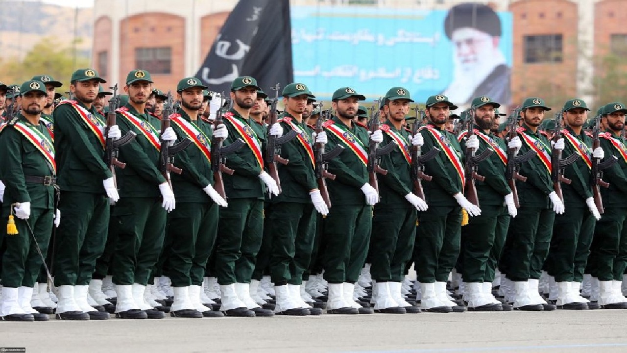 تورط الحرس الثوري الإيراني في تهريب ملايين الدولارات من العراق