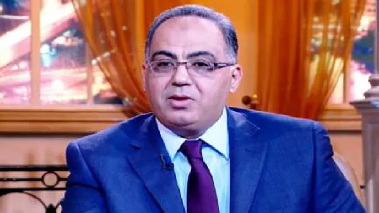 شاهد: إعلامي مصري يبكي فرحاً بعد سجن مرتضى منصور