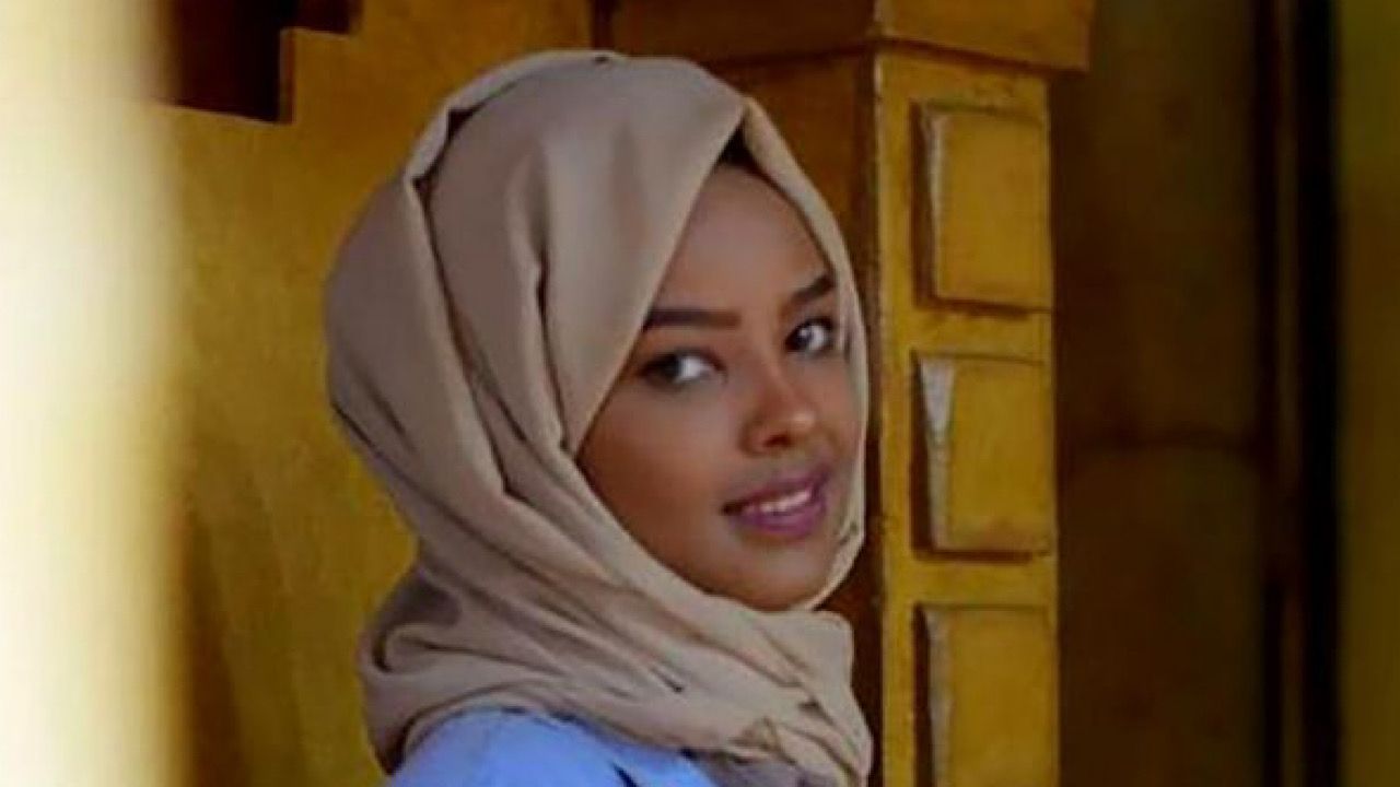 معمر الإرياني: محكمة تابعة للحوثيين تقضي بسجن الفنانة انتصار الحمادي 5 سنوات